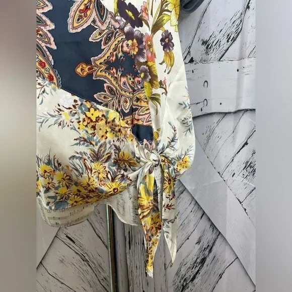 Anthropologie Tiny Short Sleeve Floral Mix Media Tie Front XS - Picture 3 of 7